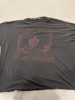 Daydreamer the doors break on through. One size tee. Color: pigment black